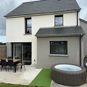 agrable-maison-entre-st-malo-et-cancale-5-mins-des-plages.inbrittany.com/